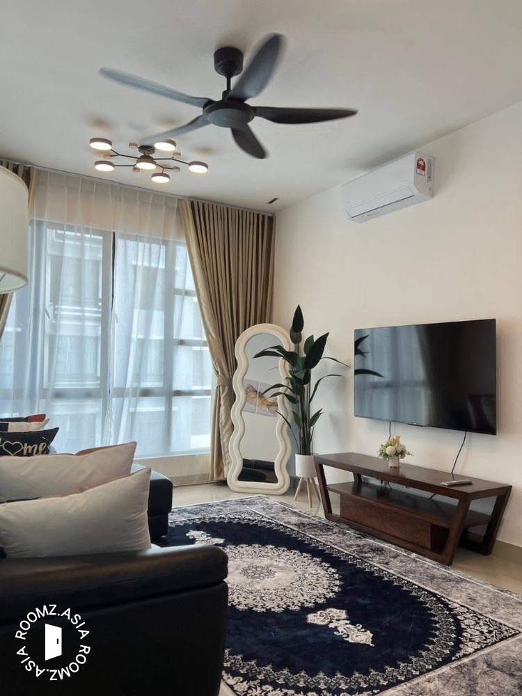 Entire studio unit for rent