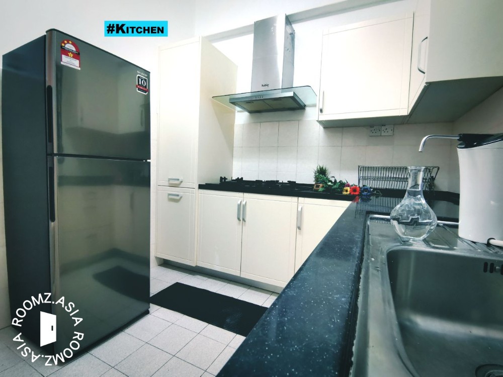 Master room for Rent at Jalil Damai - Female Unit - Jalil Damai