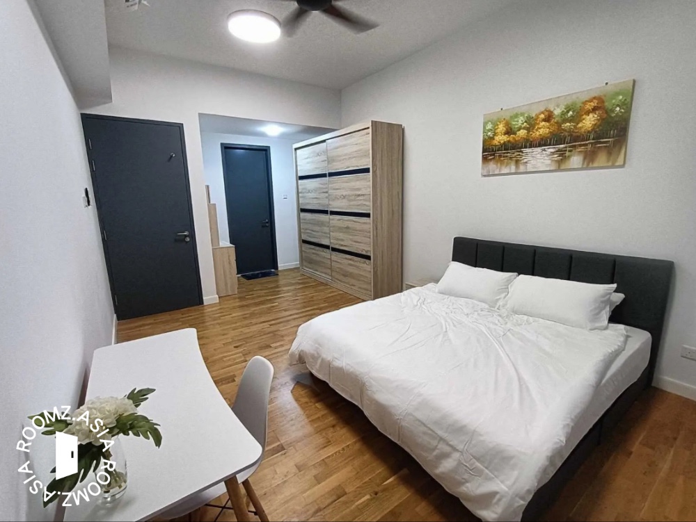Studio room for rent at 3 Elements SOFO, Seri Kembangan with private 🛁bathroom