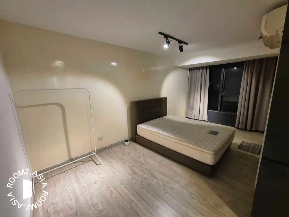Single room for rent at Halo Sunday Studios, Empire City ZERO with private 🛁bathroom