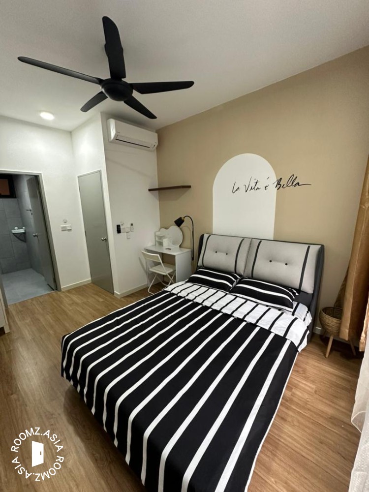 Master room for rent at M Vertica @ Cheras Maluri 8min walk LRT/MRT Maluri with private bathroom 🛁