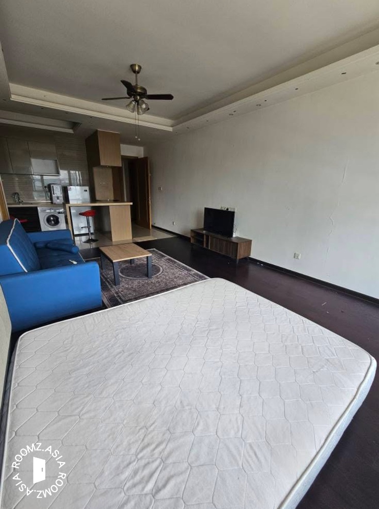 Studio room for rent at Setia Putrajaya Galleria with private 🛁bathroom