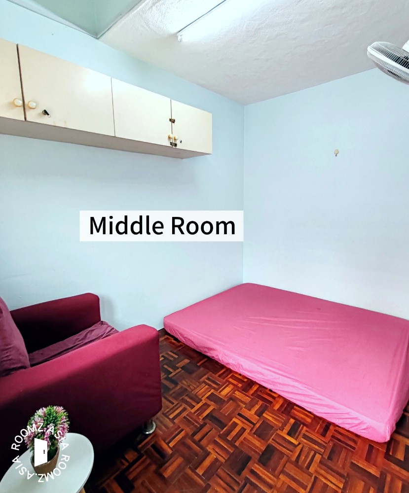 Middle room for rent at Desa Setapak Section 2,Wangsa Maju