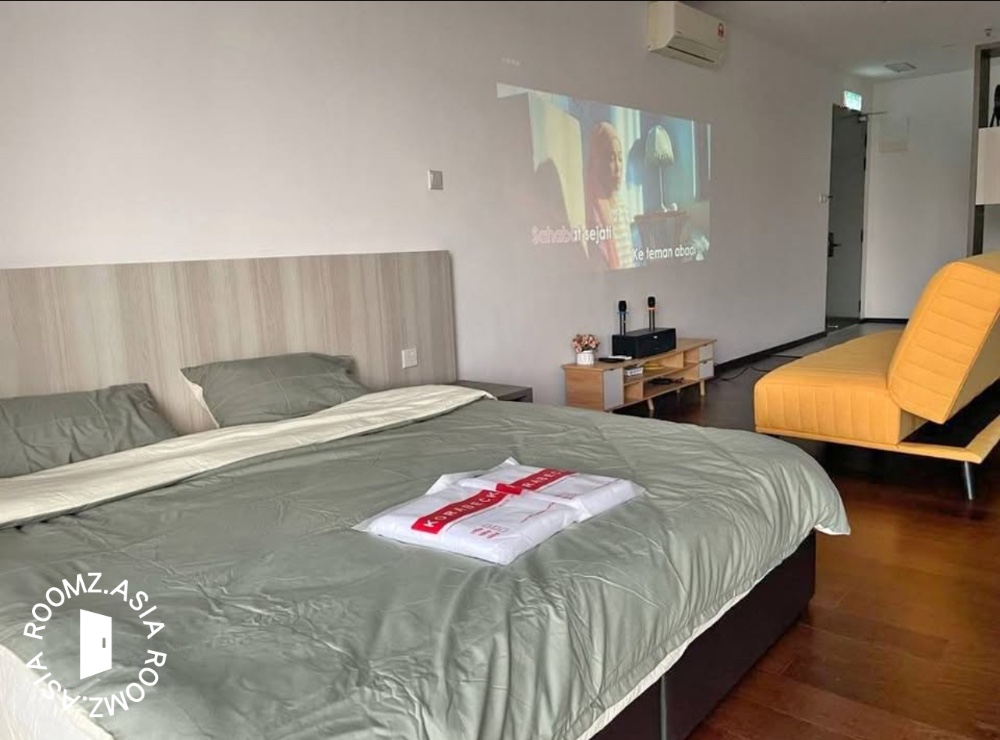 Studio room for rent at Alanis Residence with private 🛁bathroom