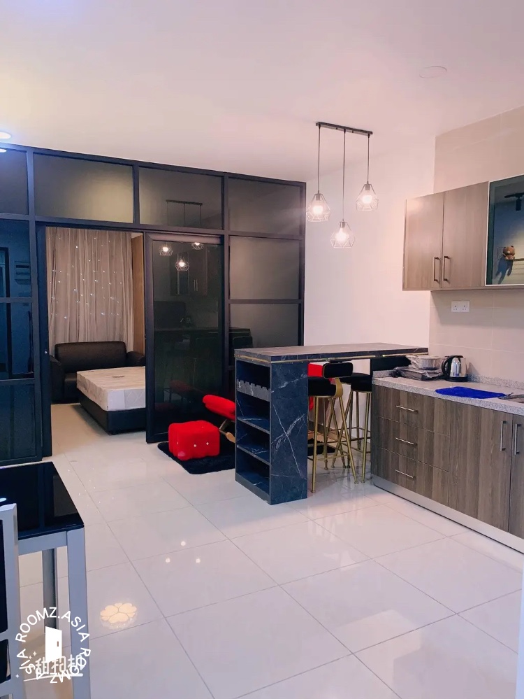 Single room for rent at Villa Krystal Apartment, Jalan Silat Lincah, Taman Selesa Jaya, 81300 Johor Bahru with private 🛁bathroom