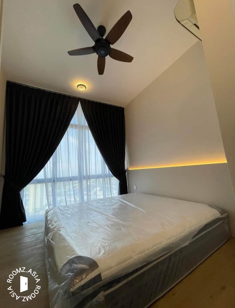 Studio room for rent at LaCosta @ Sunway South Quay with private 🛁bathroom
