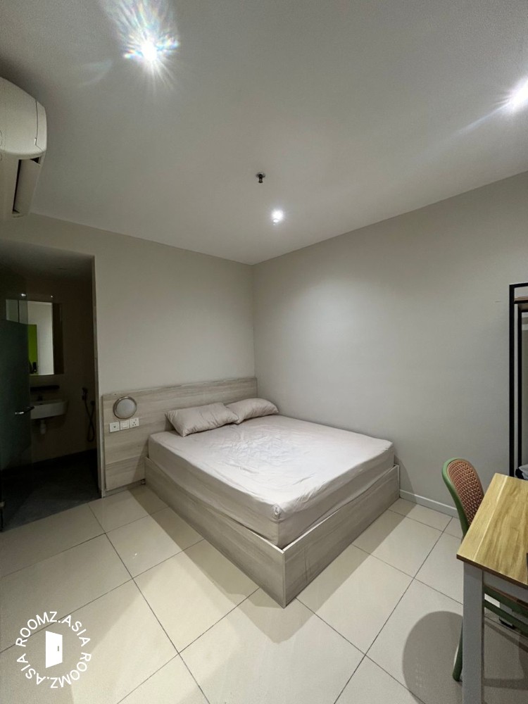 MID YEAR OFFER 📍Furnished Co-Living Room for Rent with Zero Deposit near LRT Chow Kit