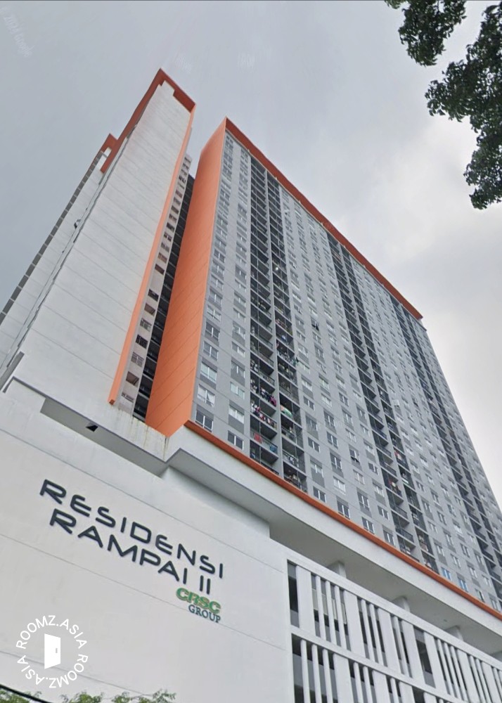 Master room for rent at Residensi Rampai II