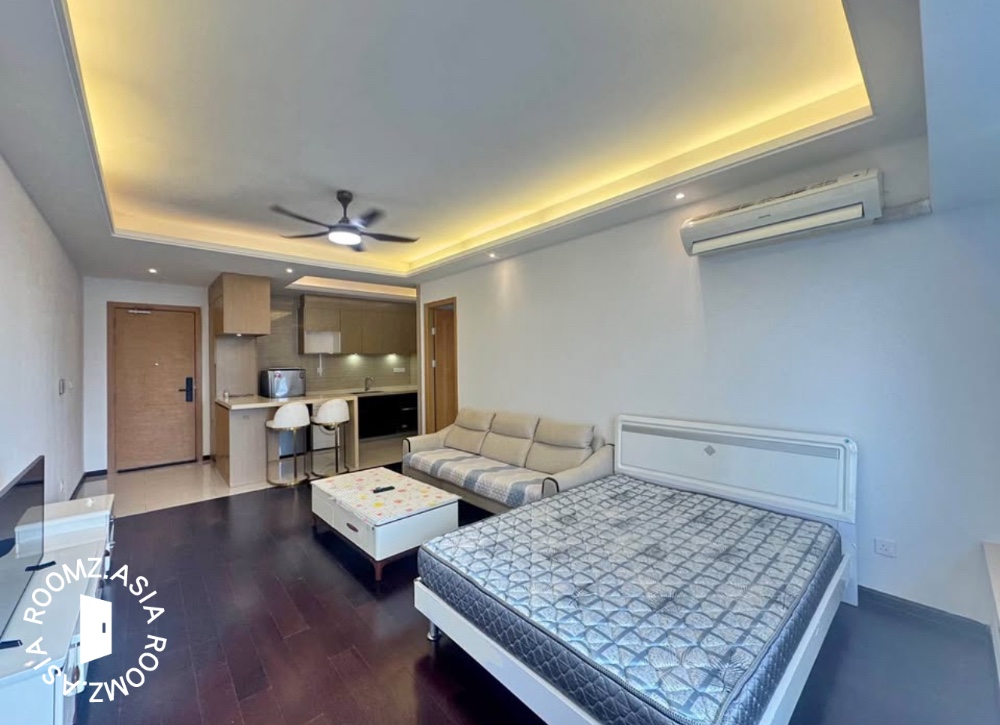 Studio room for rent at Bangsar Peak with private 🛁bathroom
