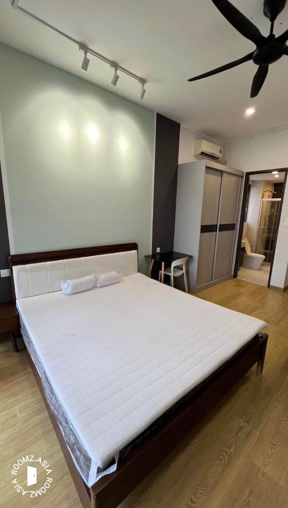 Studio room for rent at Casa Indah 1 Condominium with private 🛁bathroom