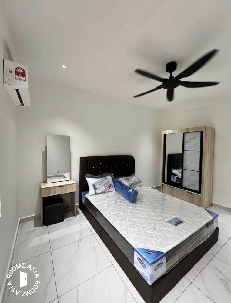 Studio room for rent at Symphony Hills Cyberjaya with private 🛁bathroom