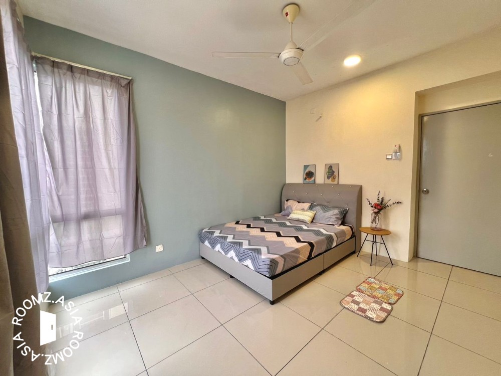 Middle room for rent at PV20 Platinum Lake Setapak near Aeon,Columbia,TARUMT,HKL,LRT Wangsa Maju,Restaurant prefer 👩female