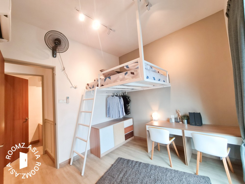 Master room for rent at