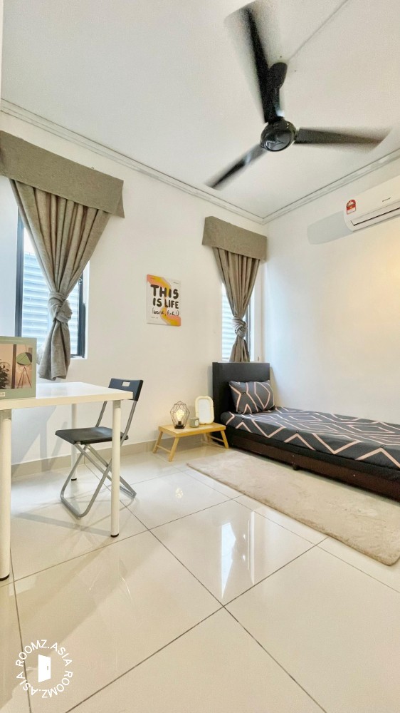 ALL FEMALE MASTER ROOM FOR RENT IN CHERAS YOU RESIDENCES NEAR MRT TAMAN SUNTEX