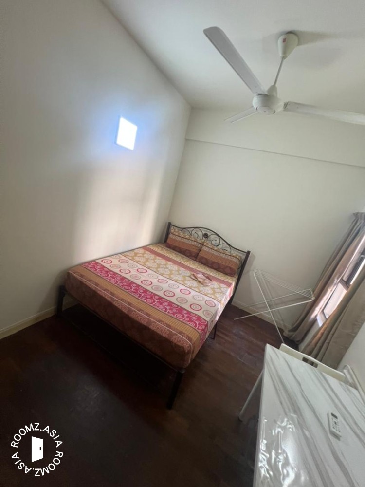 Seri Maya Middle Room Muslim Female Unit For Rent , Just 4 min walk to LRT Setiawangsa