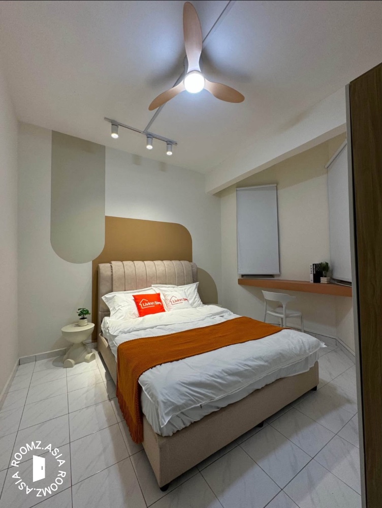 Studio room for rent at @ Subang Jaya with private 🛁bathroom