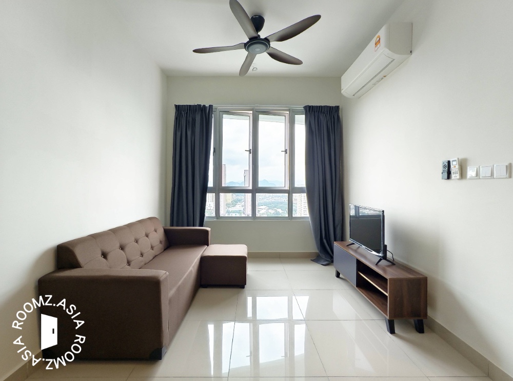 Fully furnished studio with master bedroom and private bathroom