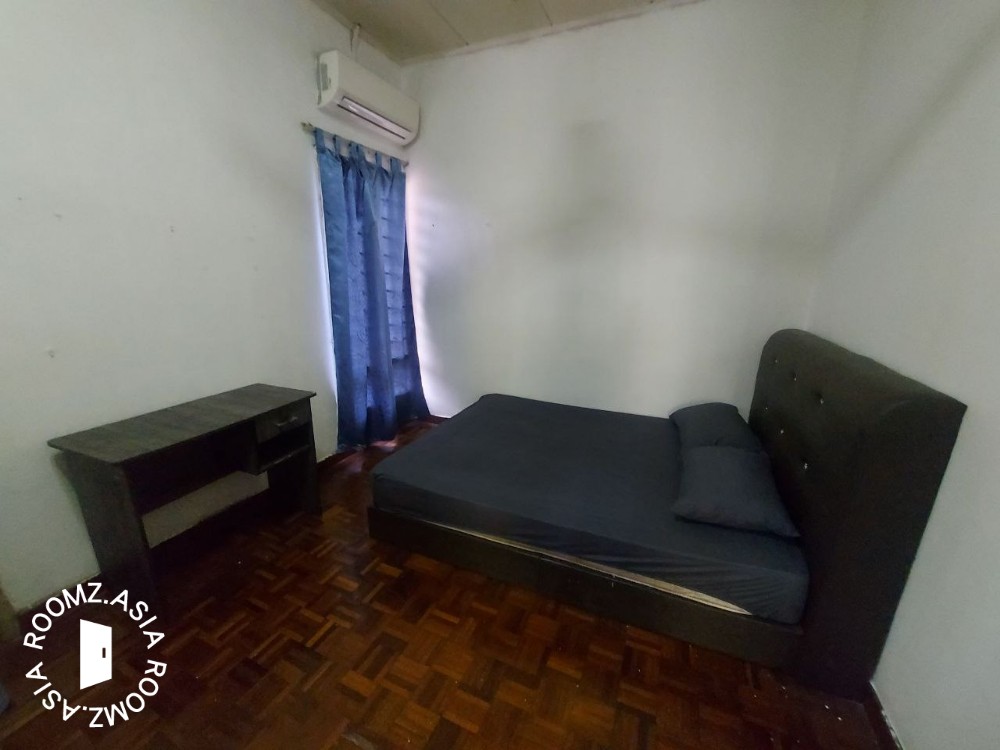 USJ27 near One City, Main Place, Room for rent in landed house
