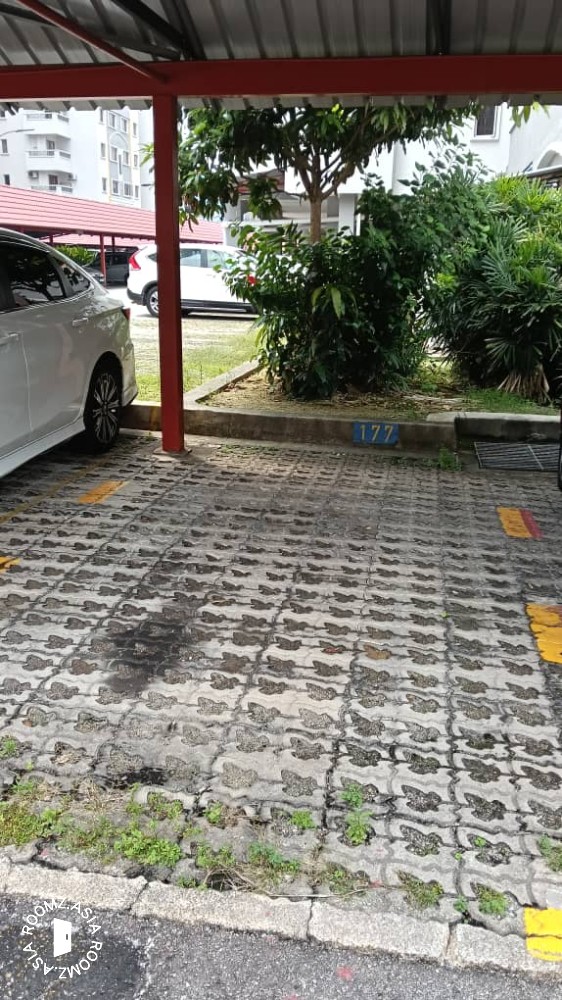 🚘Parking space for rent at Brunsfield Riverview Apartment Seksyen 13