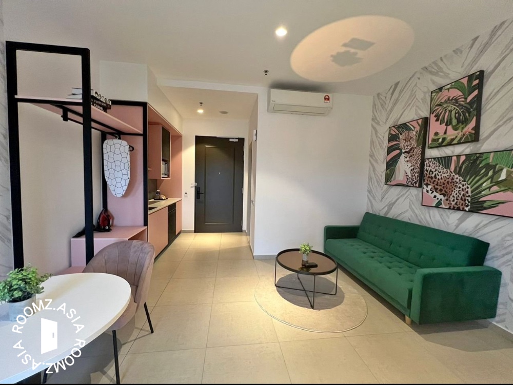 Fully furnished studio in Ocean Palms Condominium