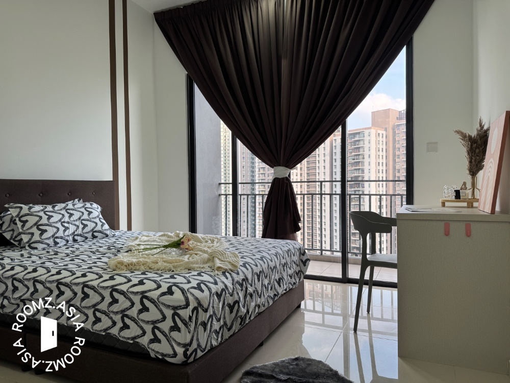 【MUST VUEW‼️】The Hamilton🟣Female unit 👩🏼🦰|Balcony room 1min walk to LRT SRI RAMPAI | 200m walk to wangsa walk mall🫶🏻 | Suitable for KLCC ,BANGSAR working female 💕 | All furnish in new