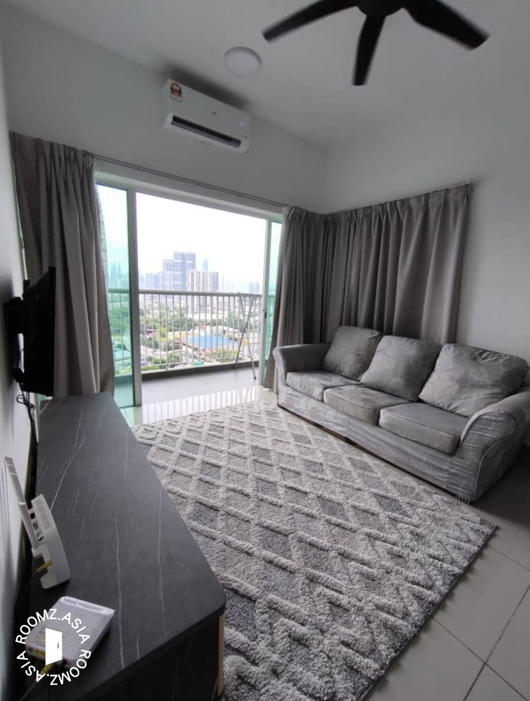 Fully furnished studio unit