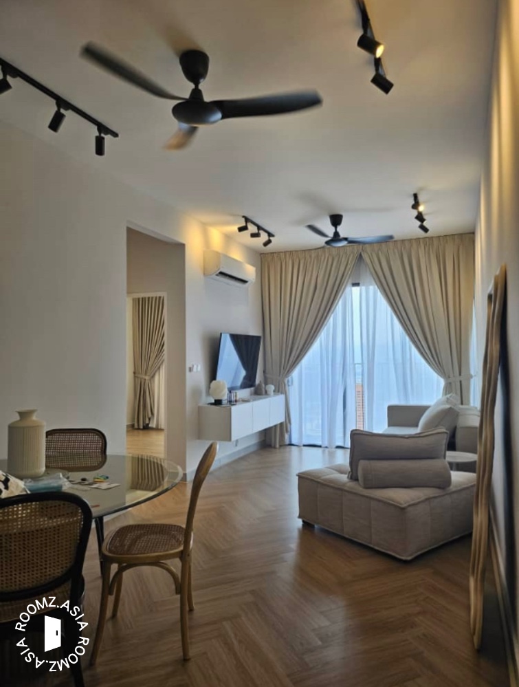 Fully furnished studio unit