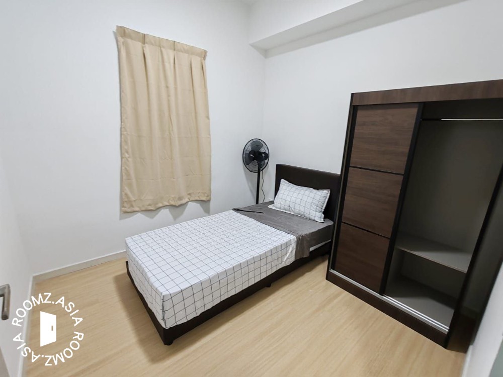 Brand New M Luna Residence (Kepong) Room for Rent
