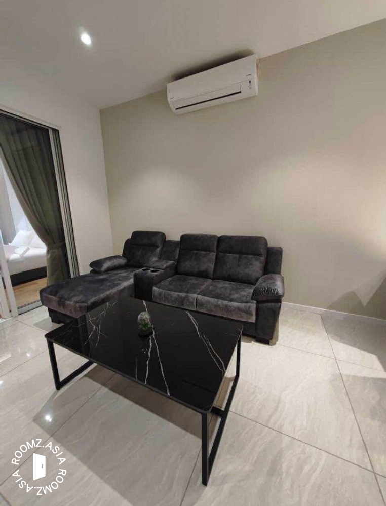 Fully furnished studio in Tiara Kelana Condominium