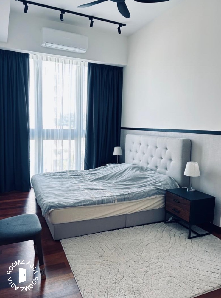 Studio room for rent at with private 🛁bathroom