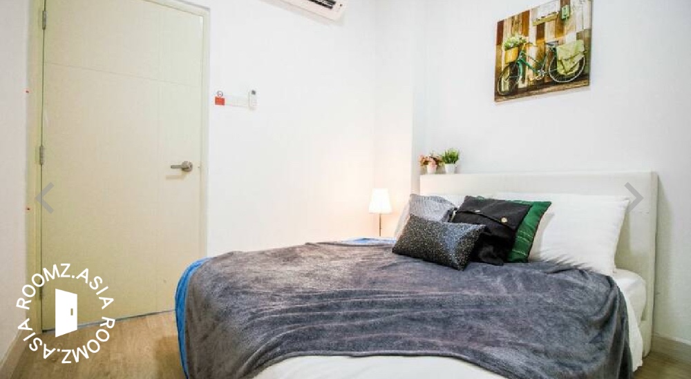 Looking for a happy, great tenant to make this cute and place home! A condo common room with a private bathroom for the tenant's own use. Fully furnished with a Queen sized bed, ceiling fan, aircon, wardrobe with mirror, study table with chair, televisi