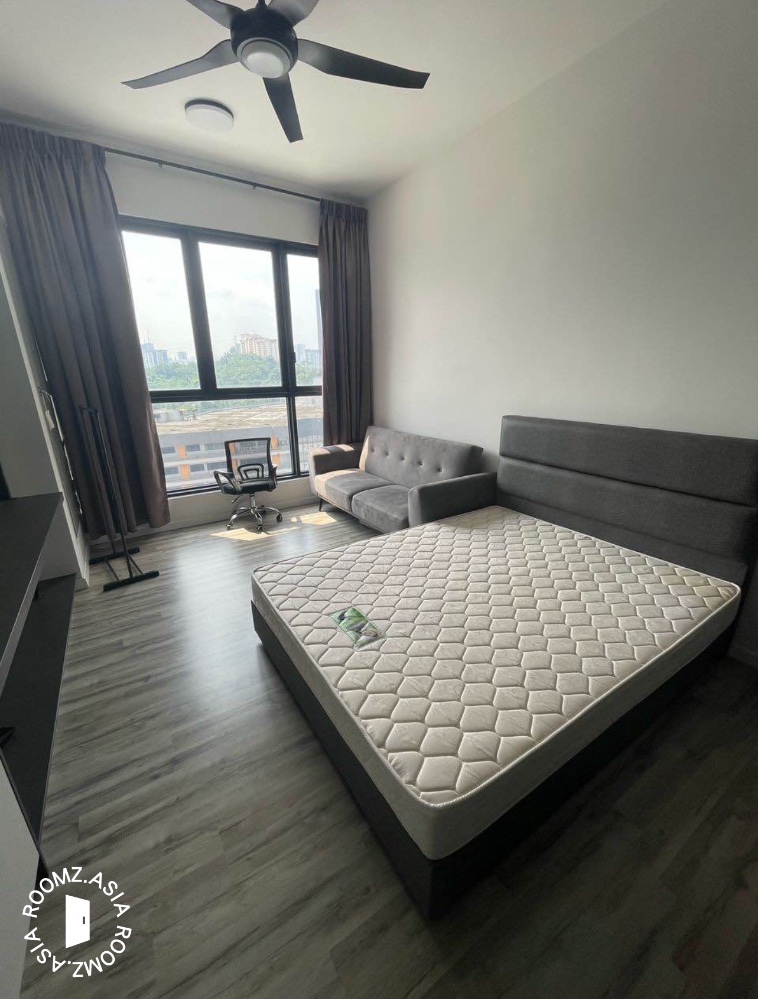 Fully furnished studio in Berkeley Uptown Residences