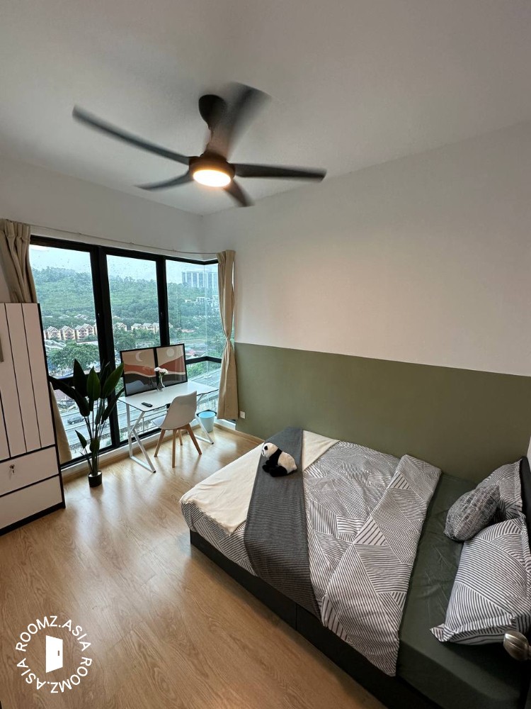 🏡Middle Room for rent 📌Bliss Residence Old Klang Road
