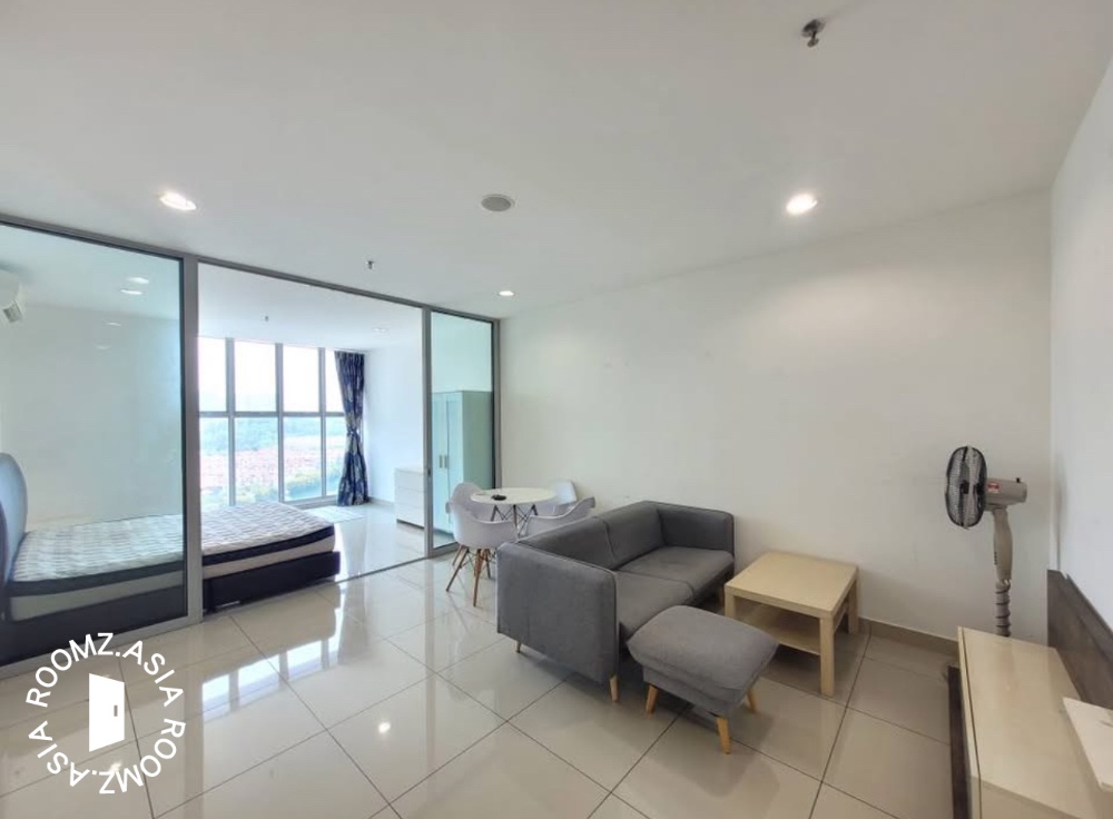Fully furnished studio in A'Marine Lakeside Condominium