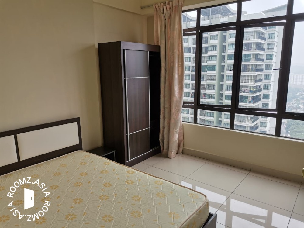 Fully furnished room at ONE DAMANSARA condo to let to Single Professional Working Adult Only - DIRECT OWNER