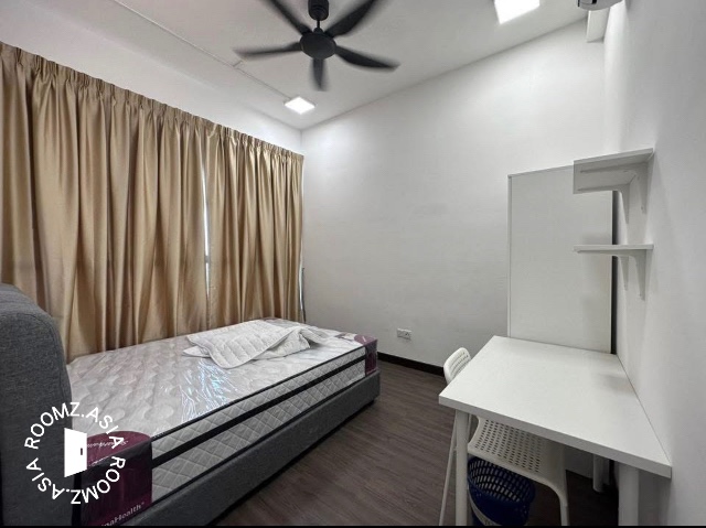 Studio room for rent at Bukit Jalil with private 🛁bathroom