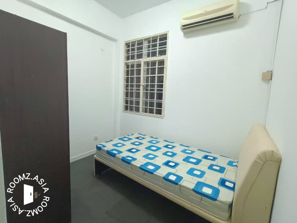Single room for rent at Tiara Duta (Condominium), Ampang