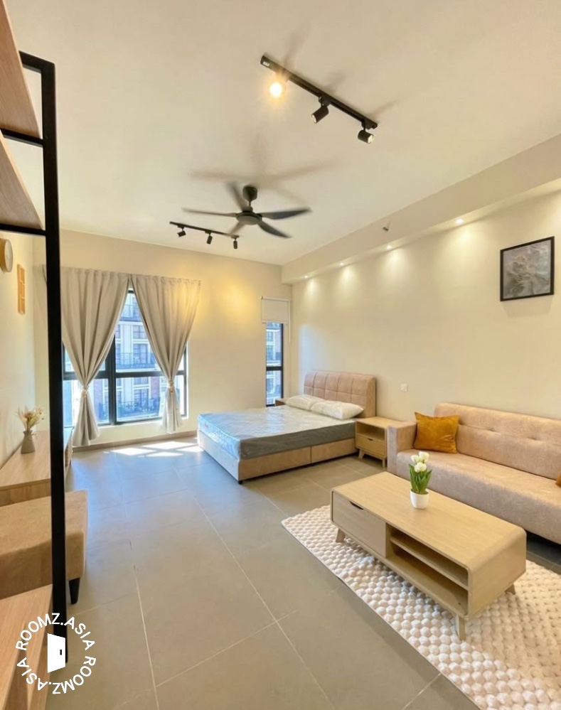 Studio room for rent at Happy Garden @ Old Klang Road with private 🛁bathroom