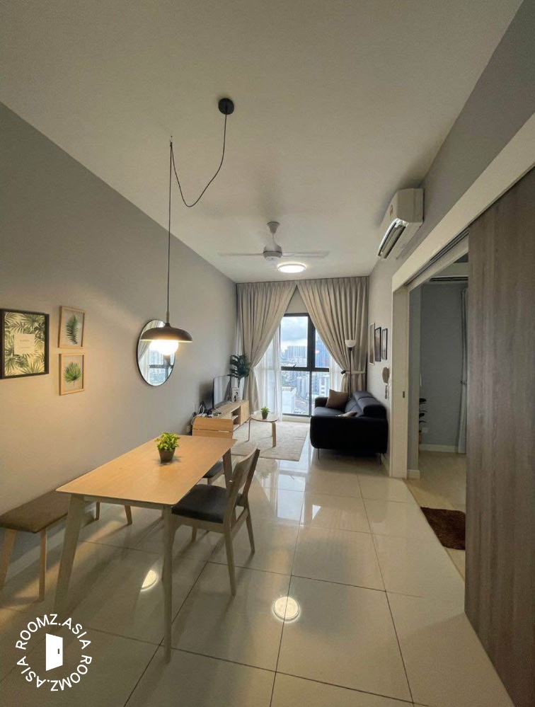 Fully furnished studio unit