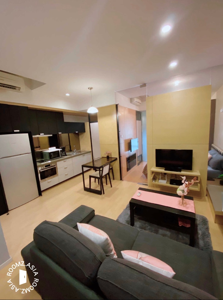 Private Studio room for rent at Laurel Residence, Bangsar South with private 🛁bathroom