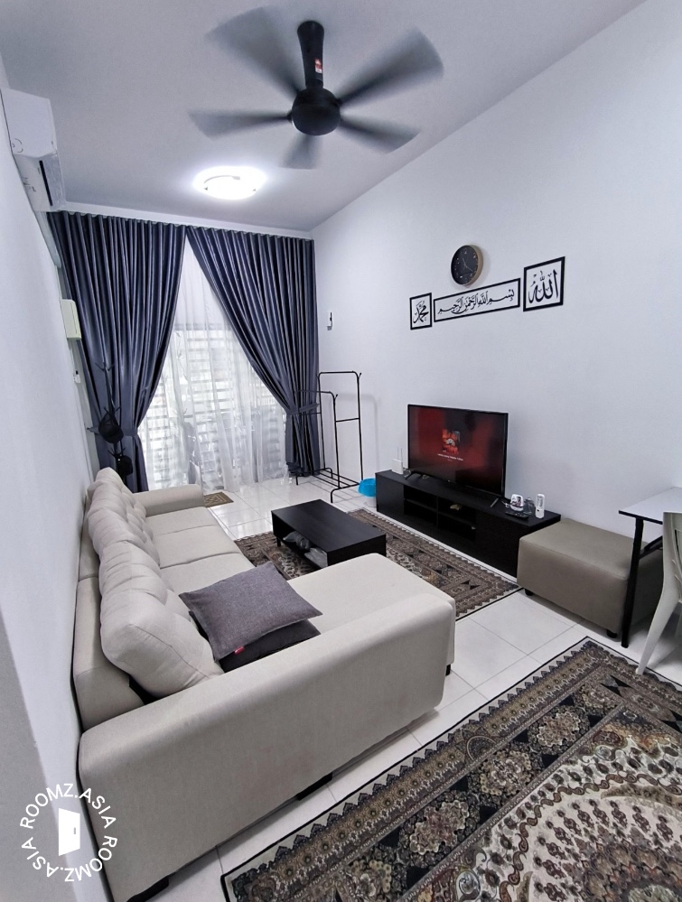 Fully furnished studio in One Damansara Condominium
