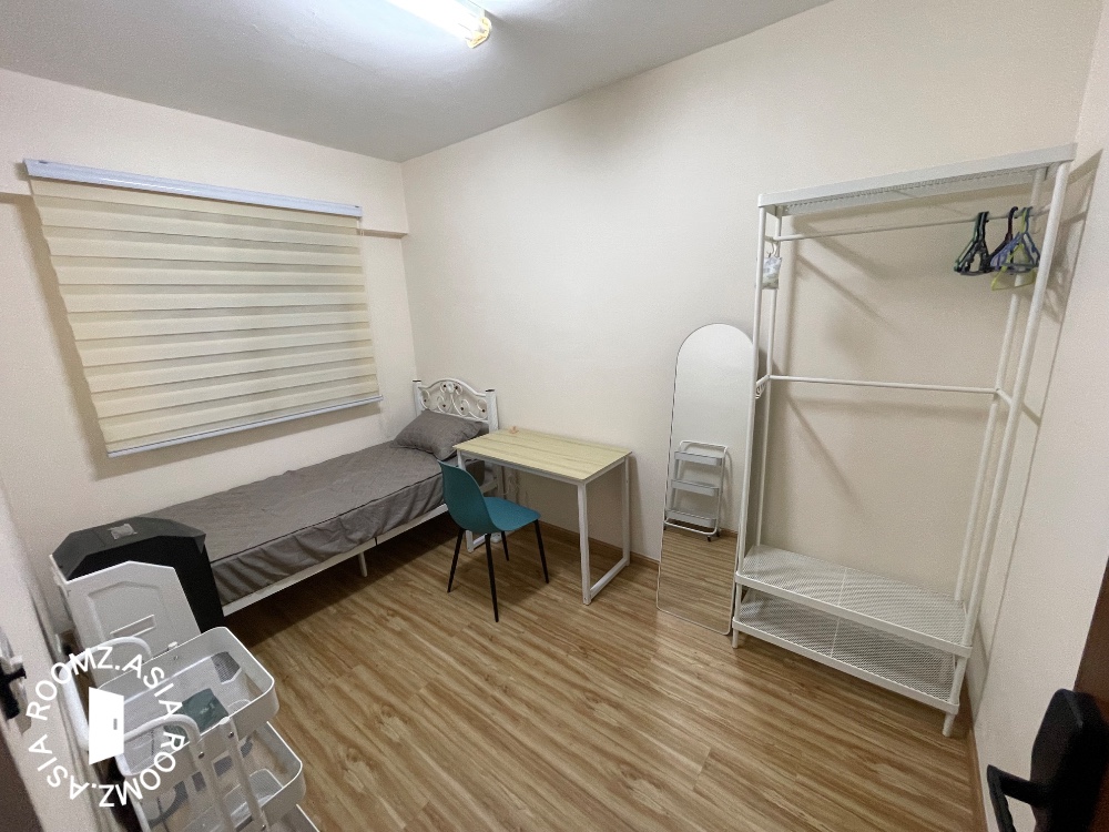 Single room for rent at Damansara Perdana