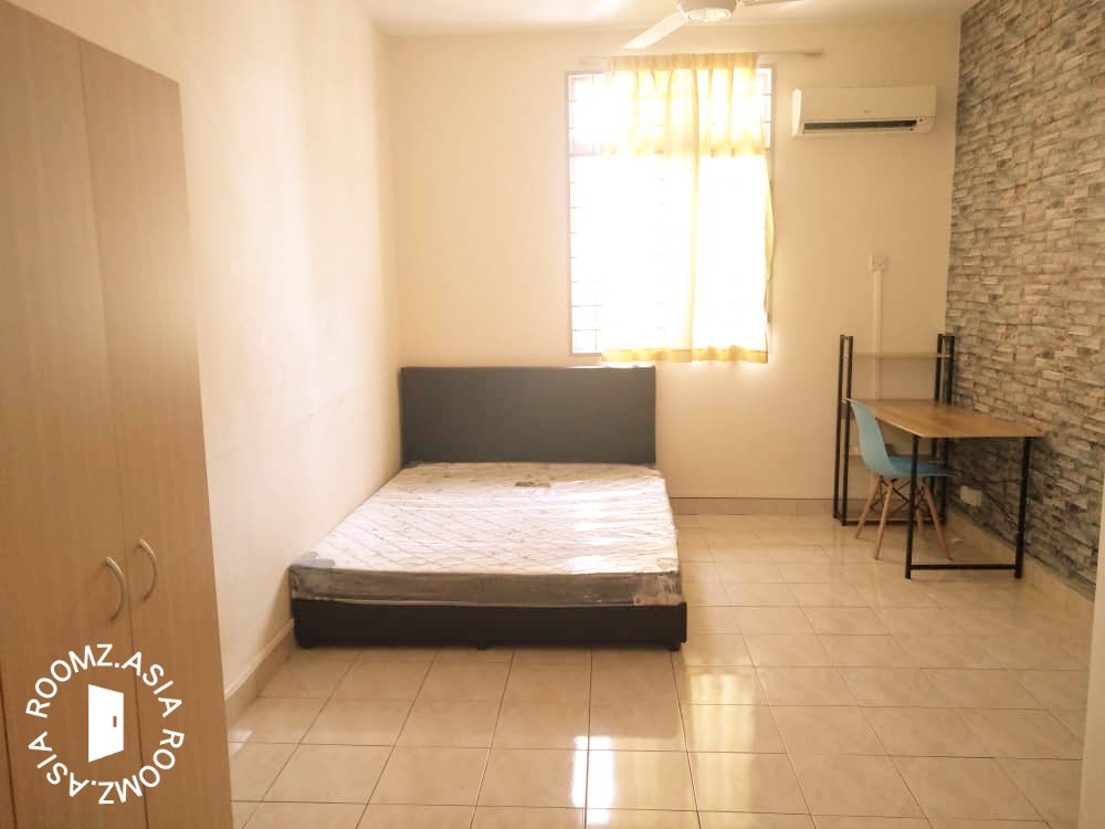 TAYLOR -Master Room for Male/Female @ Mutiara Perdana (Near Sunway GEO ,Sunway Pyramid, Sunway Medical Center,PJ,Subang Jaya,Kelana Jaya)