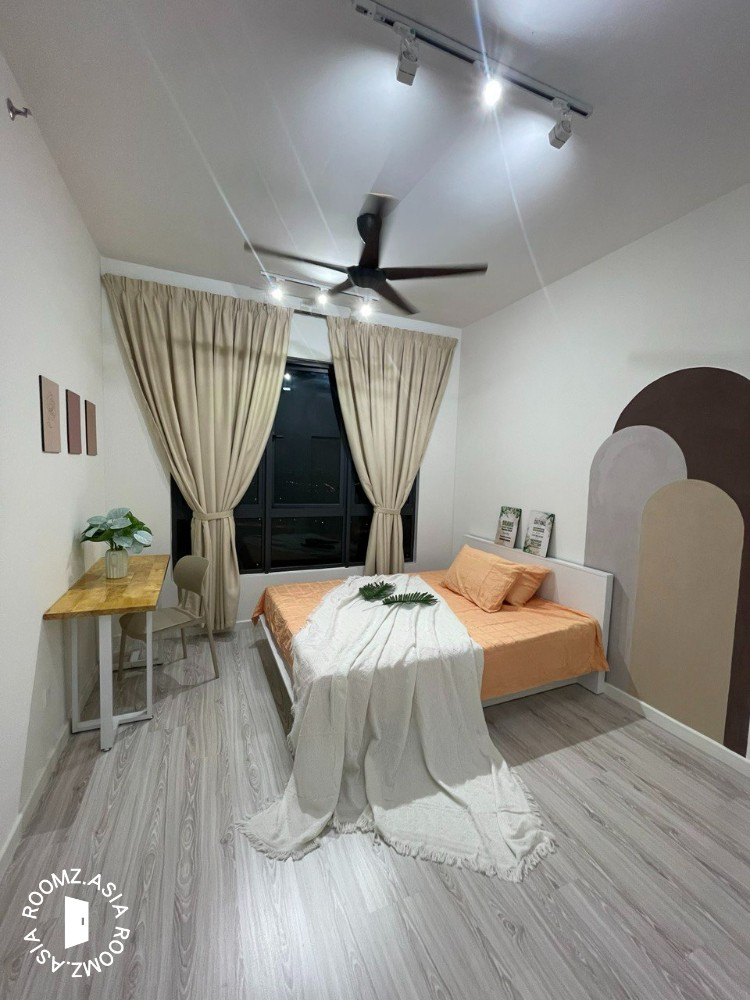 Master room for rent at with private 🛁bathroom 10 min to Putrajaya
