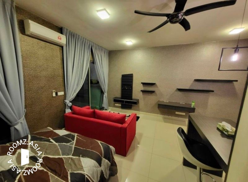 Single room for rent at with private 🛁bathroom