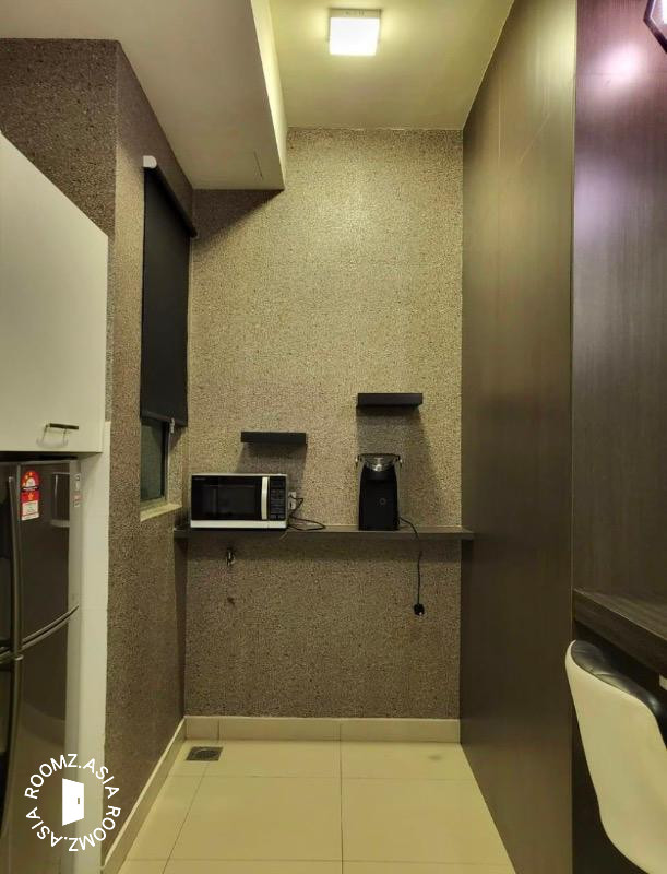 Single room for rent at with private 🛁bathroom
