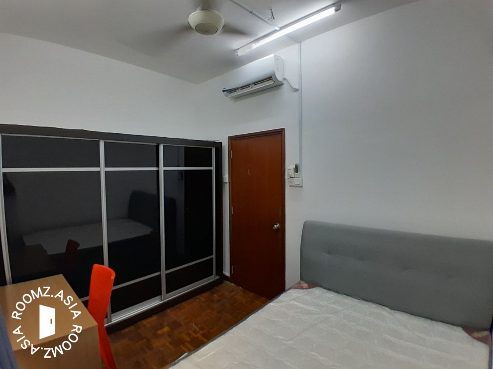 Cheras Taman Segar, Segar Court Room with window and aircond Rent Nearby MRT Station / Leisure Mall / Ekocheras Mall