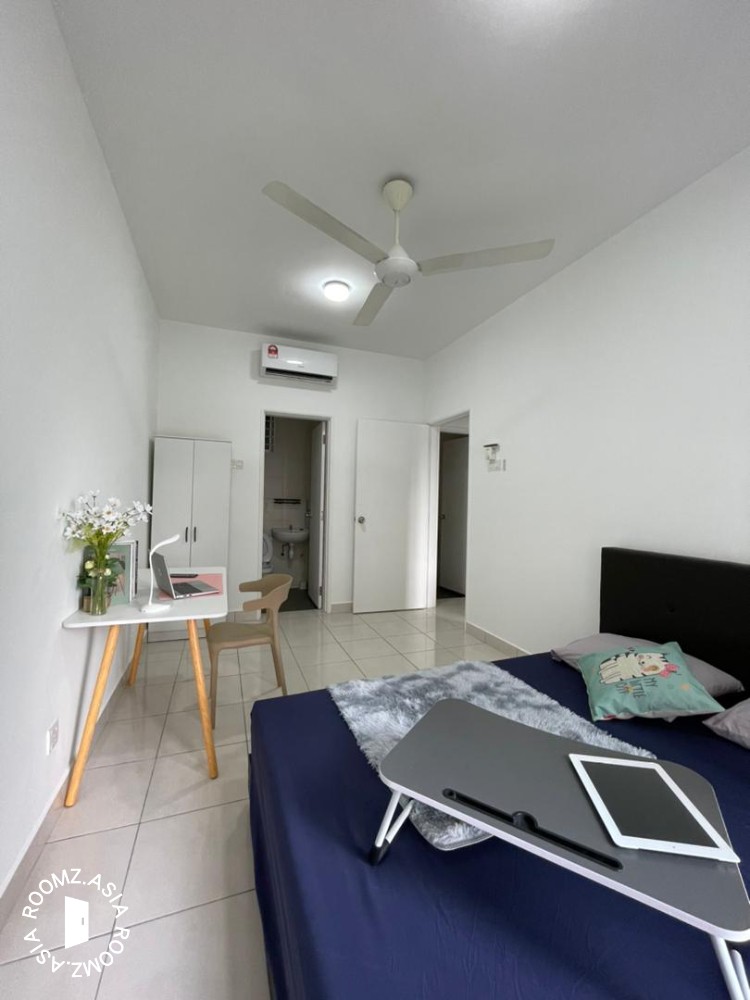 All Female Master room for rent sky awani 1 sentul include utilities