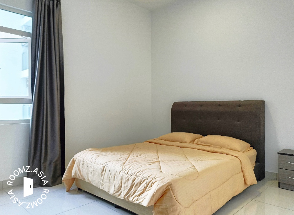 Single room for rent at with private 🛁bathroom