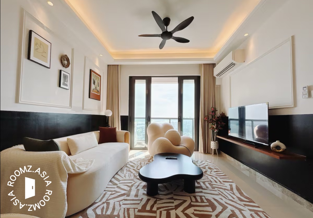 Single room for rent at Shorefront with private ๐bathroom
